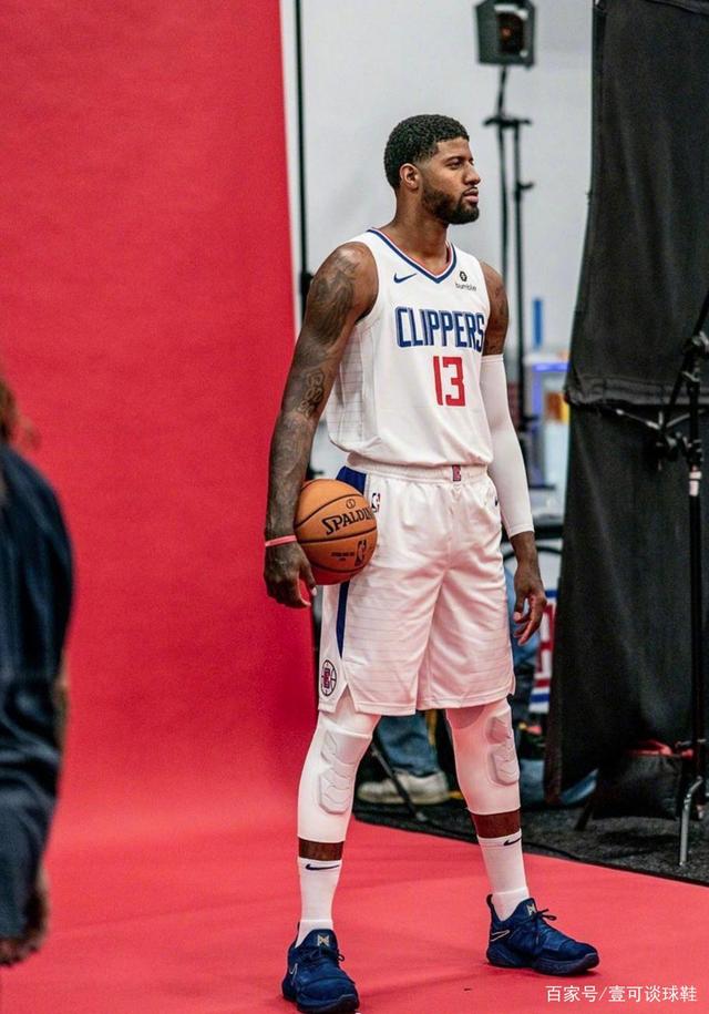 啥啥都完了！邹市明亏光2亿后，冉莹颖还亲手撕碎他最后的体面！（邹市明疑亏损2亿后，冉莹颖举动再掀体面之争）