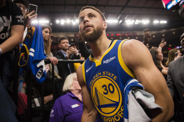 热火140-123大胜快船送其五连败 伦纳德36分哈登11分难救主（热火140-123击溃快船送其五连败 伦纳德36分、哈登11分仍难改败局）