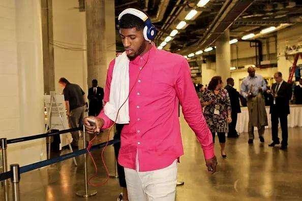 雷迪克谈里夫斯表现低迷：他扛了我们六周，消耗很大（雷迪克评里夫斯状态低迷：连扛球队六周，消耗巨大）