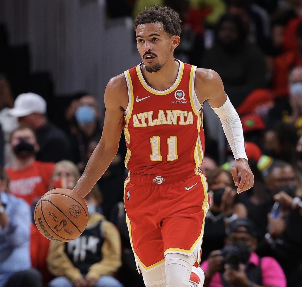 意甲半场：霍伊伦破门，那不勒斯1-0尤文（意甲上半场：霍伊伦破门，那不勒斯暂以1-0领先尤文）