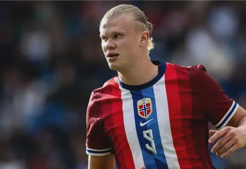 哈兰德成为自盖德-穆勒以来，国家队前48场至少打进55球首人（哈兰德创纪录，成自盖德-穆勒后国家队前48场至少55球首人）