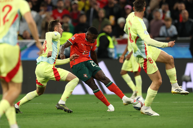 波兰U21名单：乌尔班斯基、皮耶图谢夫斯基领衔（波兰U21大名单出炉：乌尔班斯基、皮耶图谢夫斯基坐镇）