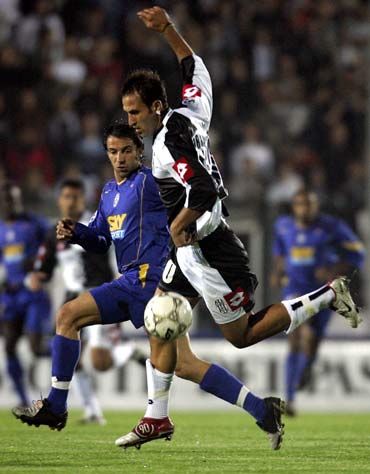 邮报：帕尔默有望战巴萨时复出，拉维亚将至少伤缺一个月（英媒：帕尔默或在对阵巴萨时复出，拉维亚预计至少伤停一个月）