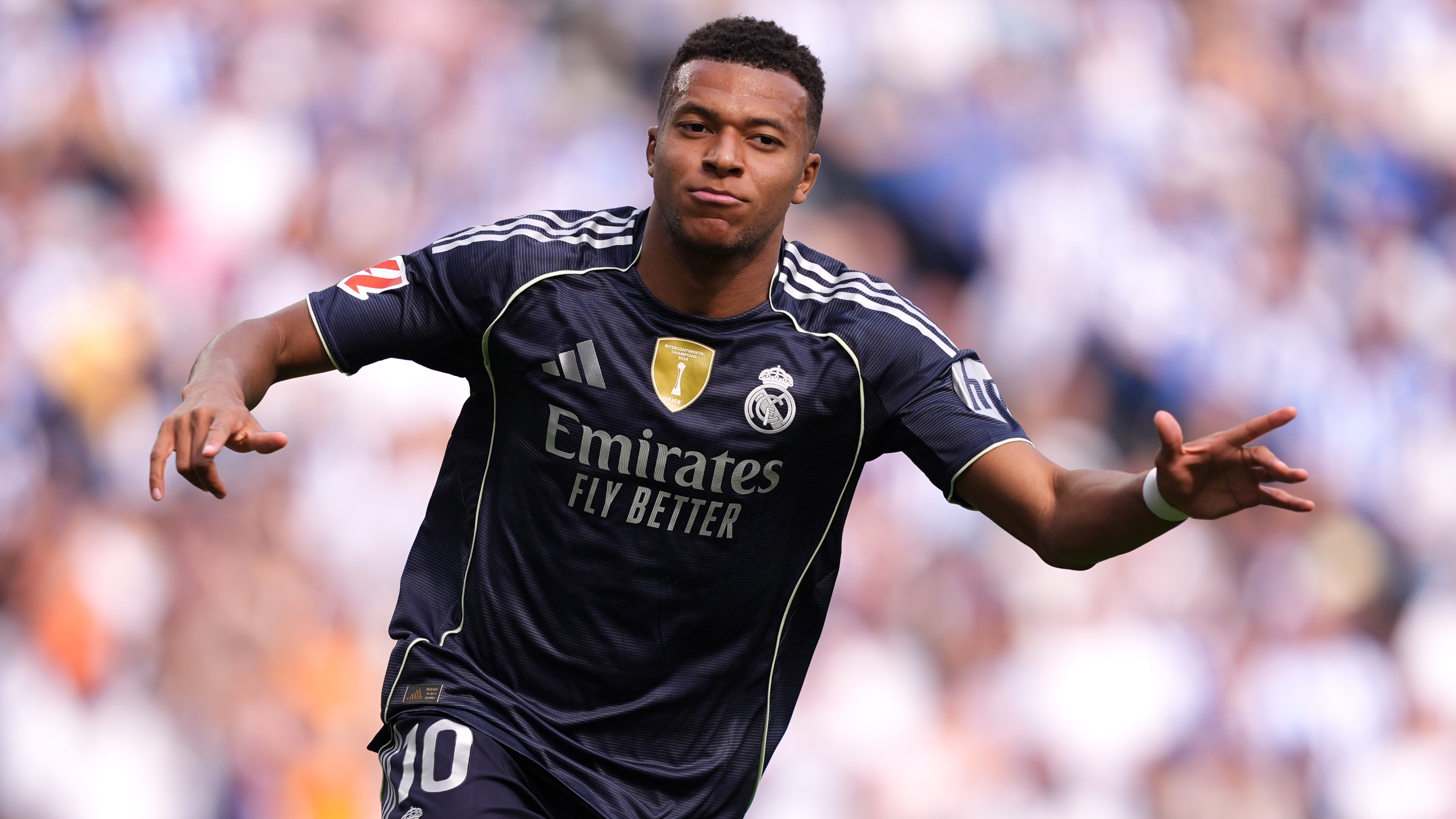 NBA：勇士主场击败灰熊 库里狂砍45分（库里轰45分，勇士主场力克灰熊）