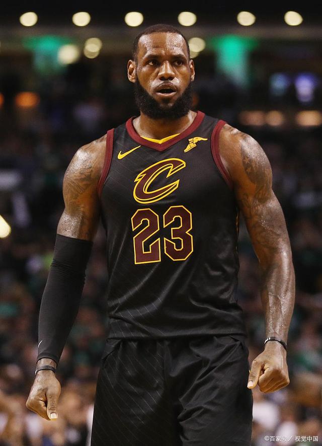 弗兰克：如果范德芬还能做到这样，他就可以直接从我身边走过（弗兰克：若范德芬还能保持这种水准，他大可以从我身边径直走过）