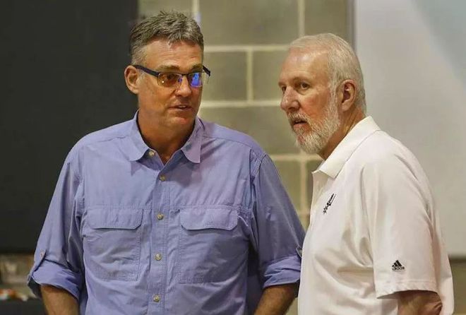 约基奇第四个MVP要来了！苏群：56分豪华三双逆转 这统治力太强（约基奇距第四座MVP更近了！苏群：56分豪华三双逆转，统治力爆棚）