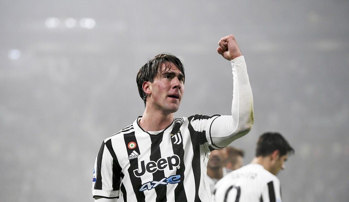 英超战报：沃特金斯、范黑克均双响，布莱顿3-4阿斯顿维拉（英超赛报：沃特金斯、范黑克双双梅开二度，阿斯顿维拉4-3布莱顿）