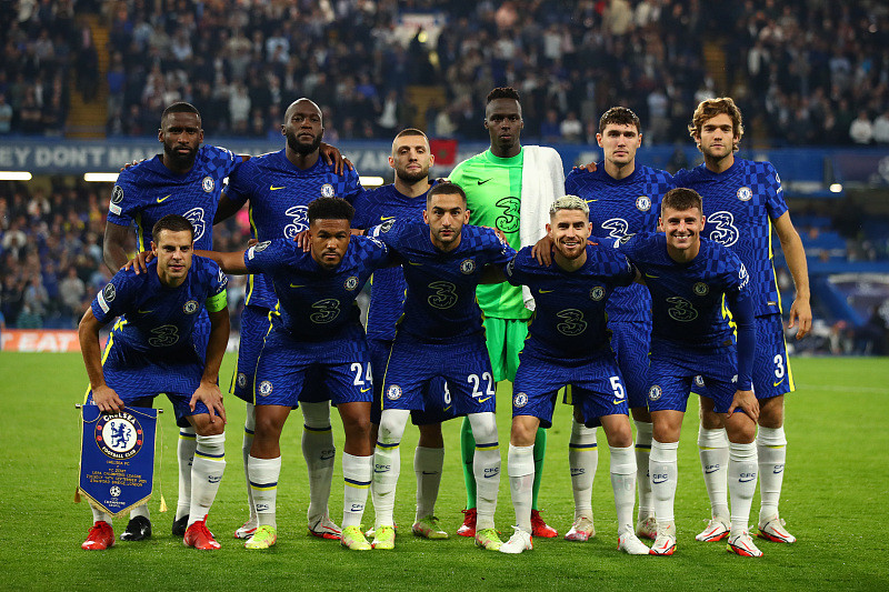 巴萨梅西进球破纪录欧冠历史时刻（梅西一球改写纪录，巴萨欧冠定格历史瞬间）