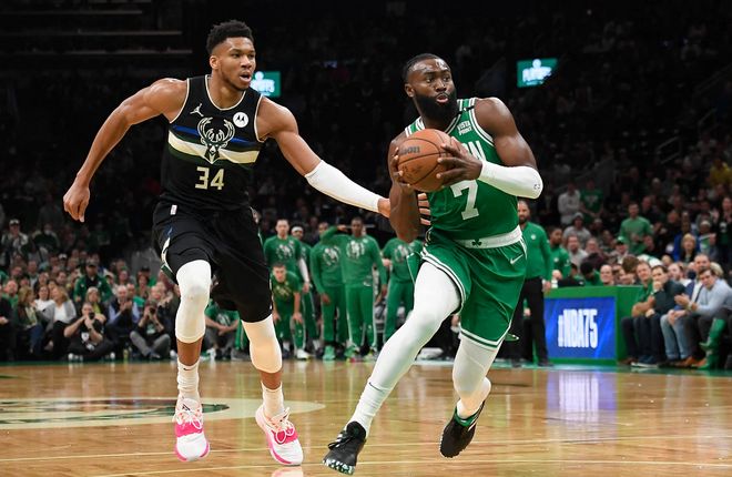 基昂特·乔治火力全开，独揽全场高分（基昂特·乔治状态爆棚，砍下全场最高分）