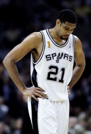 足球中超球队发布新赛季目标：冲击前四（中超球队公布新赛季目标：力争跻身前四）