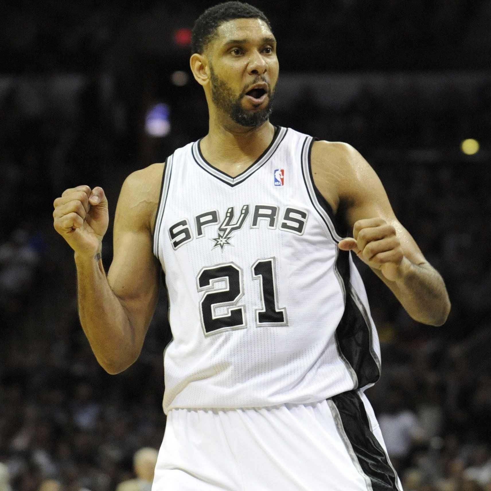 TA：图赫尔战术实验喜忧参半，贝林厄姆主导进攻渐入佳境（TA：图赫尔战术调整成效参差，贝林厄姆引领进攻日趋成熟）