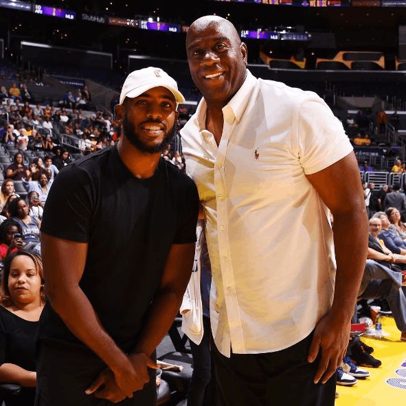 RAC1：巴萨全新第四球衣将在明年的西超杯中迎来赛场首秀（RAC1：巴萨第四套全新球衣将于明年西超杯完成赛场首秀）